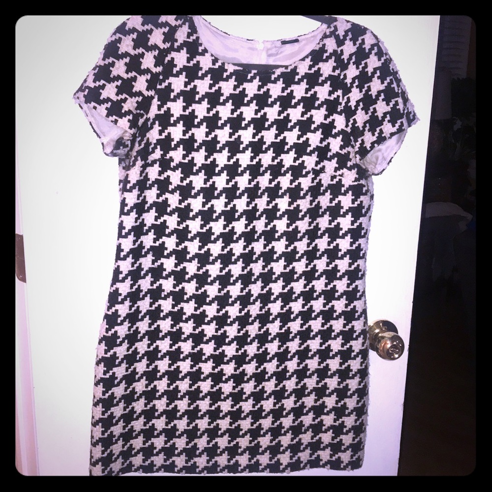 United Colors of Benetton Houndstooth shift dress